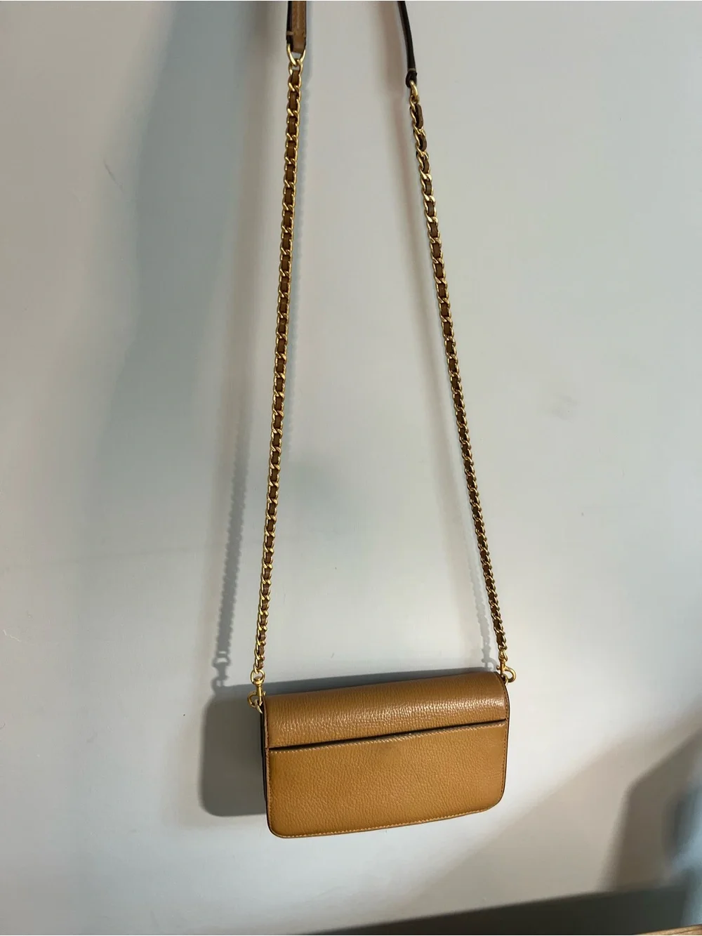 Tory Burch Camel/Tan Leather Shoulder Bag with Gold Logo